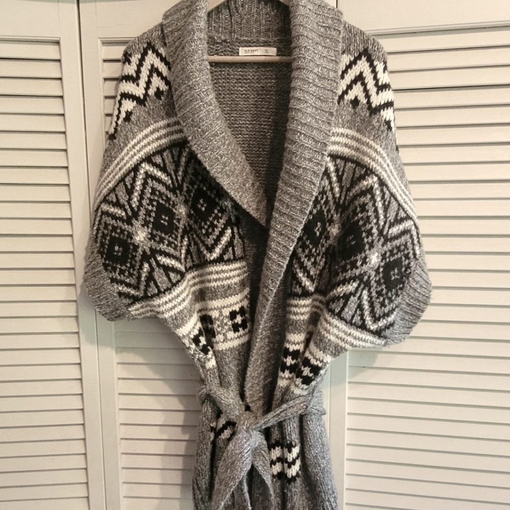 Old Navy Sweater